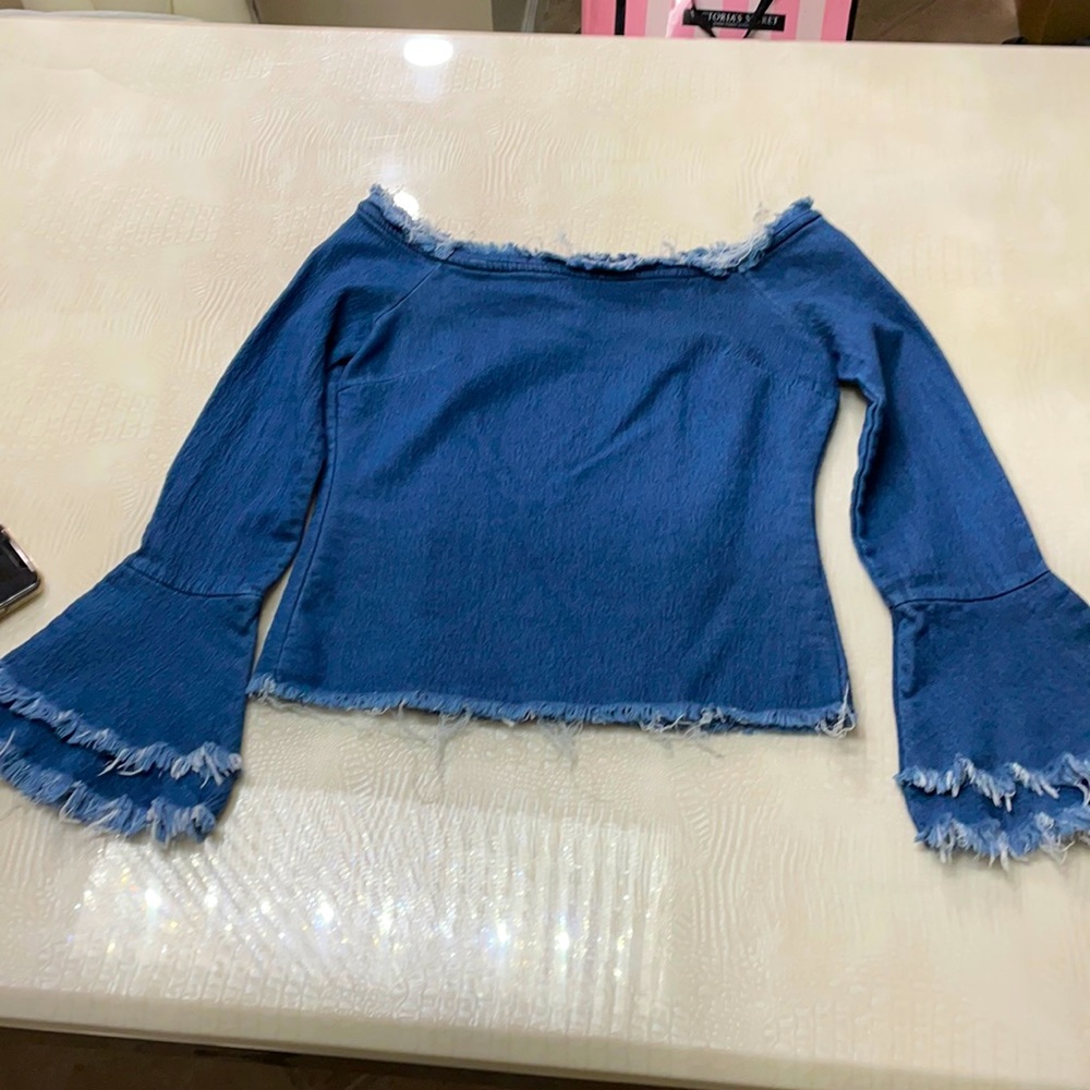 Venus off the shoulder denim long sleeve top size medium